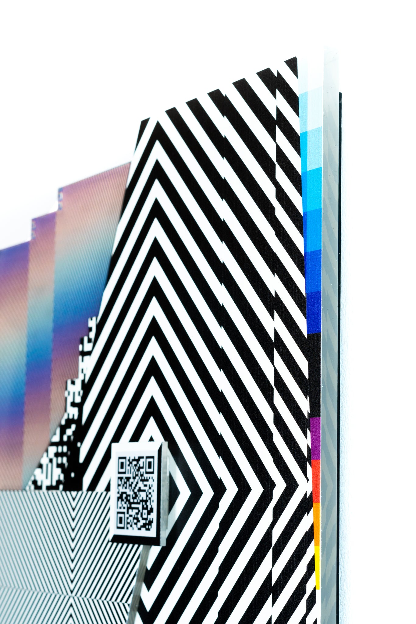 Felipe Pantone - W3-DIMENSIONAL 2S