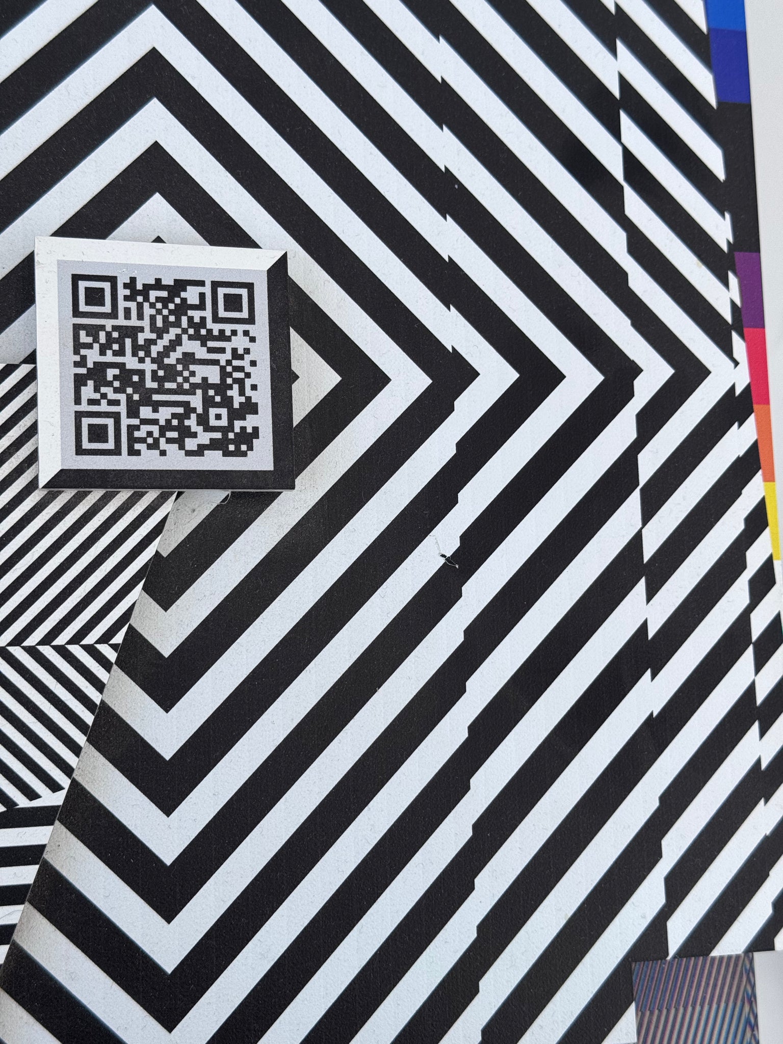 Felipe Pantone - W3-DIMENSIONAL 2S